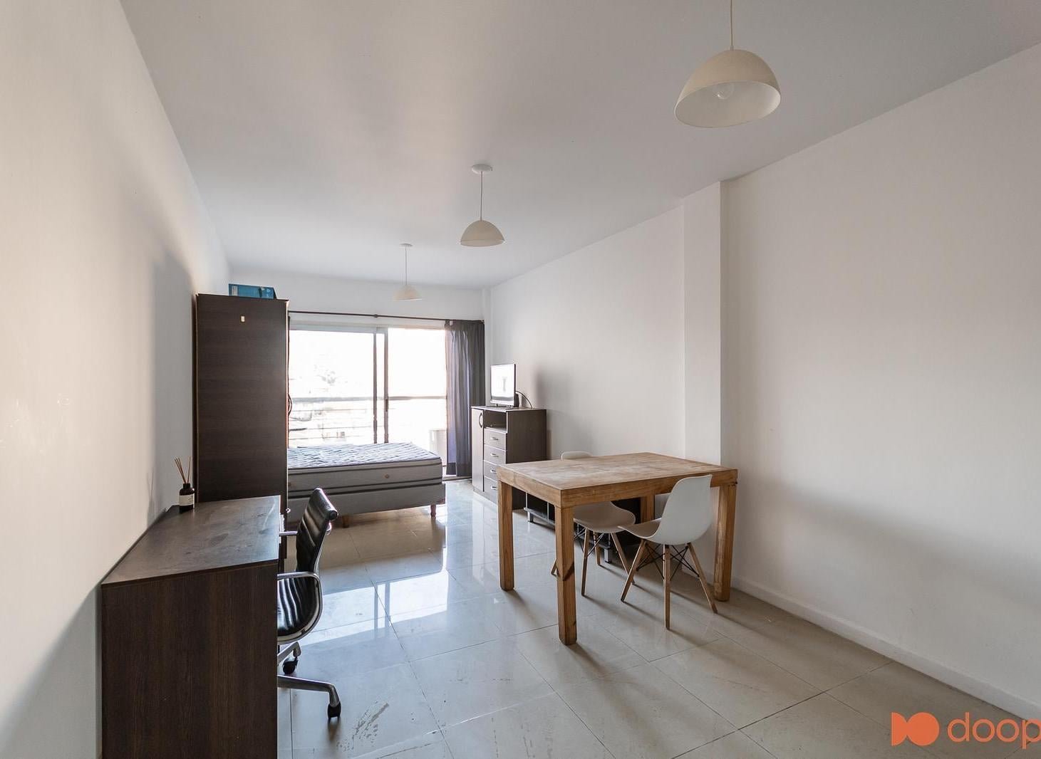 VENTA DEPARTAMENTO MONOAMBIENTE MONSERRAT CON BALCÓN