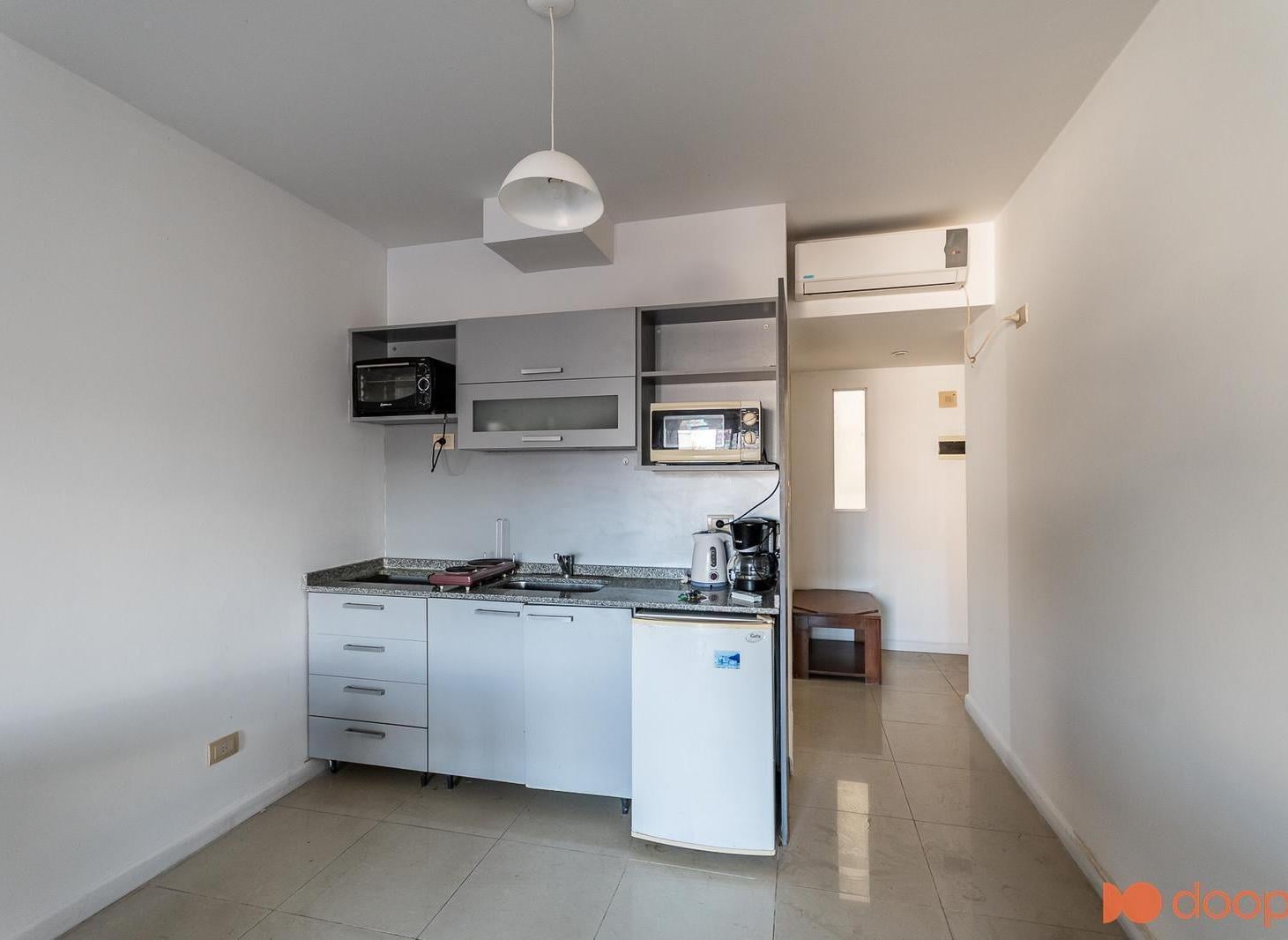 Foto de VENTA DEPARTAMENTO MONOAMBIENTE MONSERRAT CON BALCÓN, imagen 1