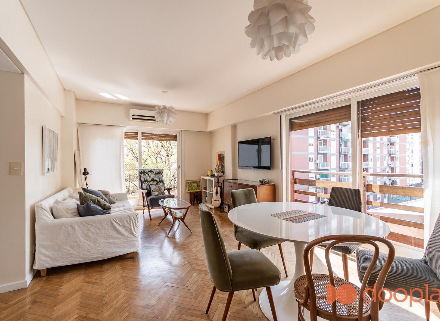 Foto de VENTA DEPARTAMENTO 3 AMBIENTES BELGRANO DEPENDENCIA COCHERA BALCON, imagen 3