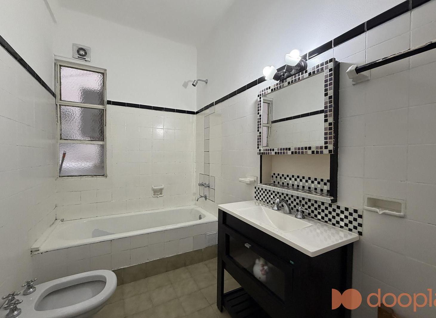 Foto de Venta departamento 3 ambientes Monserrat apto crédito, imagen 5