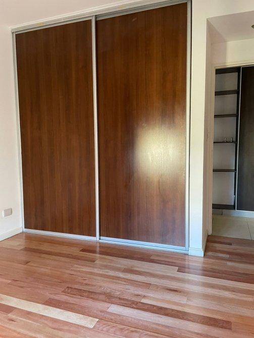Impecable Departamento 2 Ambientes con Cochera. 3