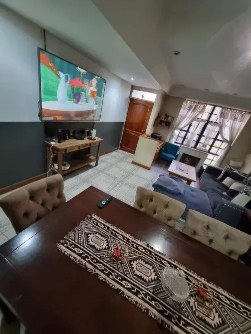 CASA 4 AMBIENTES CON COCHERA 1