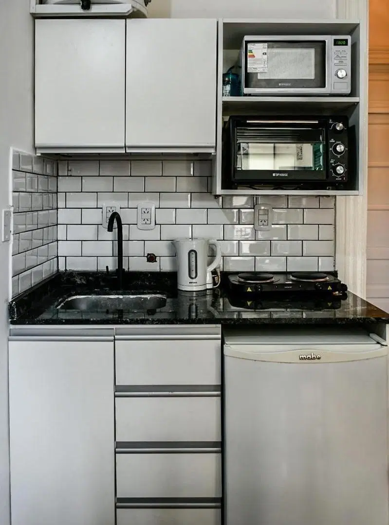 Se alquila precioso y remodelado 2 ambientes amueblado en Junín al 200. Balvanera. 4