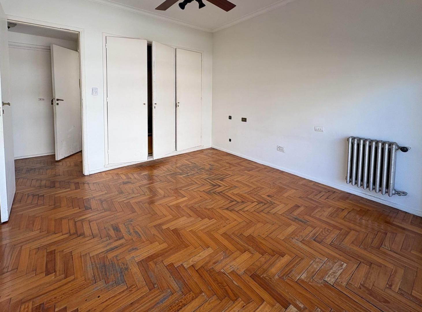 Foto de Departamento 3 Ambientes + dep. al Frente con Balcón - Av. Santa Fe, imagen 2