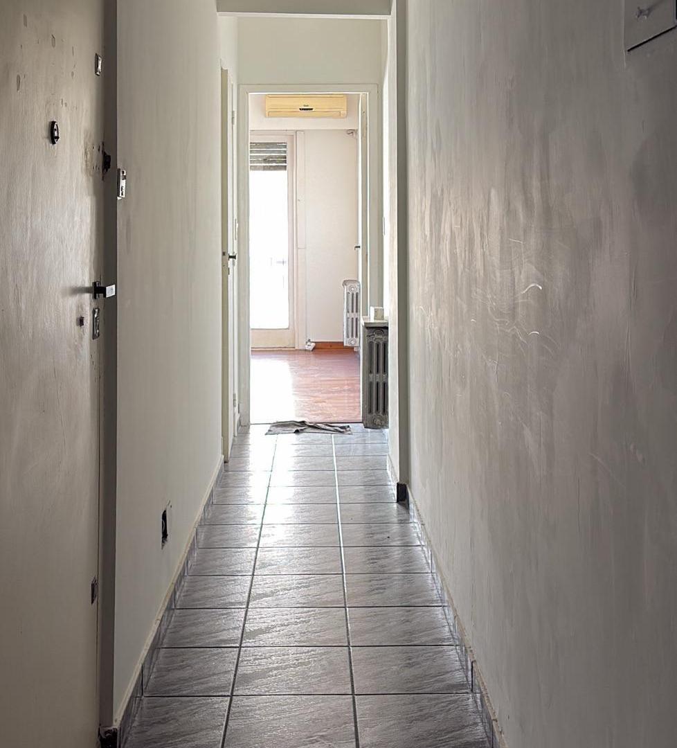 Foto de Departamento 3 Ambientes + dep. al Frente con Balcón - Av. Santa Fe, imagen 3