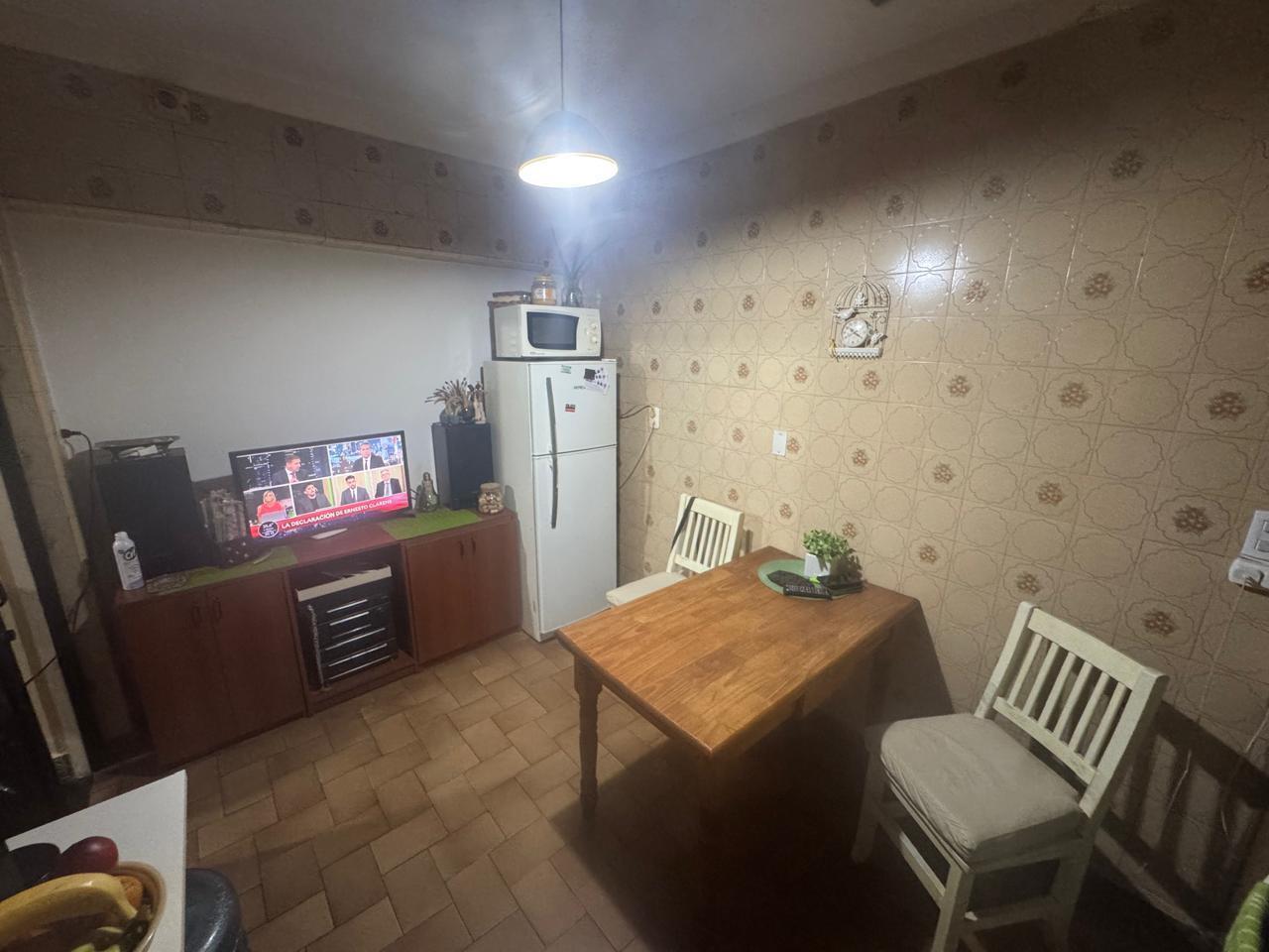 Foto de PH de 4 ambientes con cochera cubierta y terraza. Lugano. 87m2, imagen 1