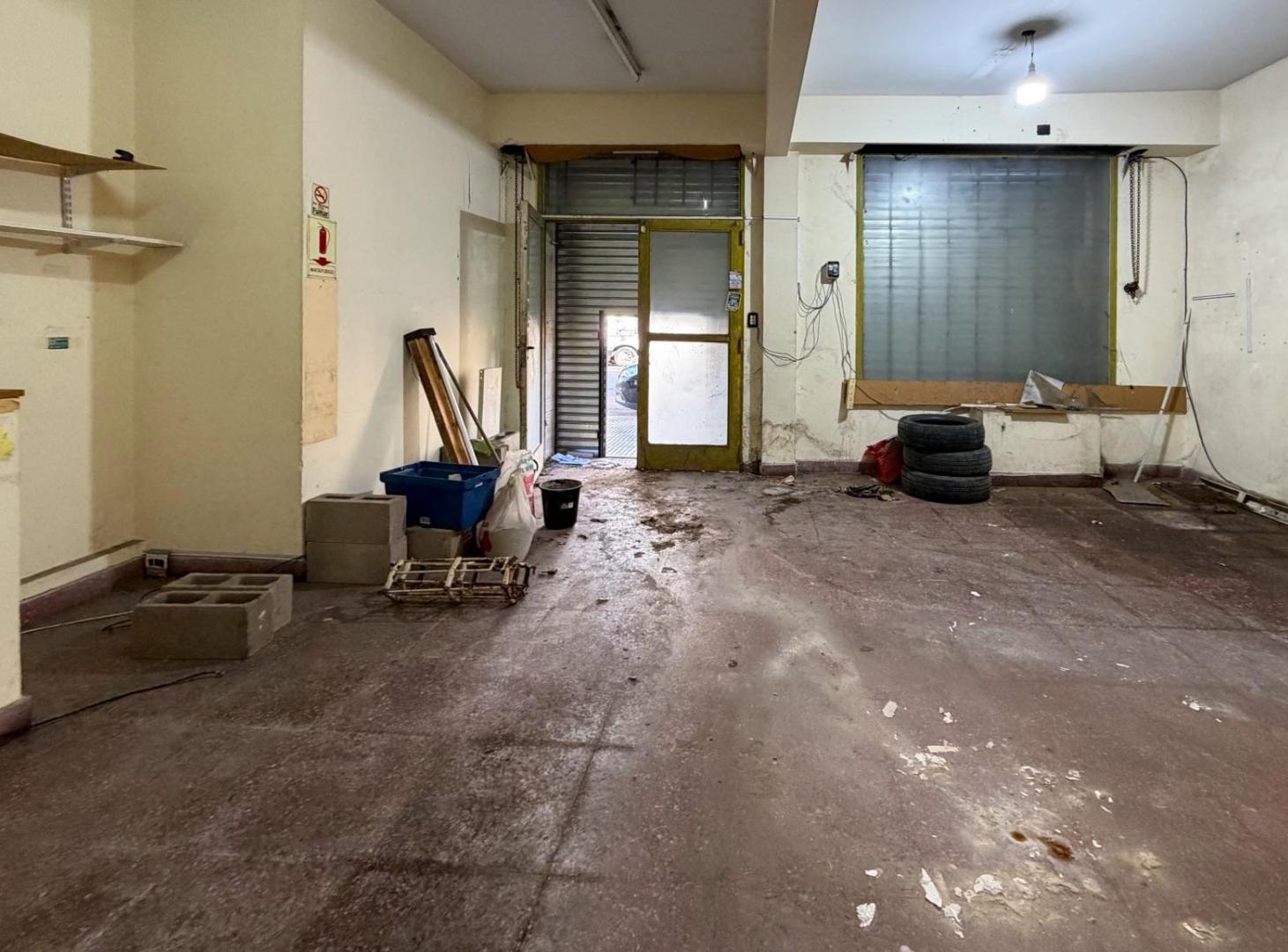 Foto de SE ALQUILA DEPOSITO EN CONSTITUCION AL 2800. 60M2, imagen 2