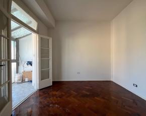 Foto de Monoambiente restaurado a nuevo con balcón en Larrea casi Sarmiento, imagen 4