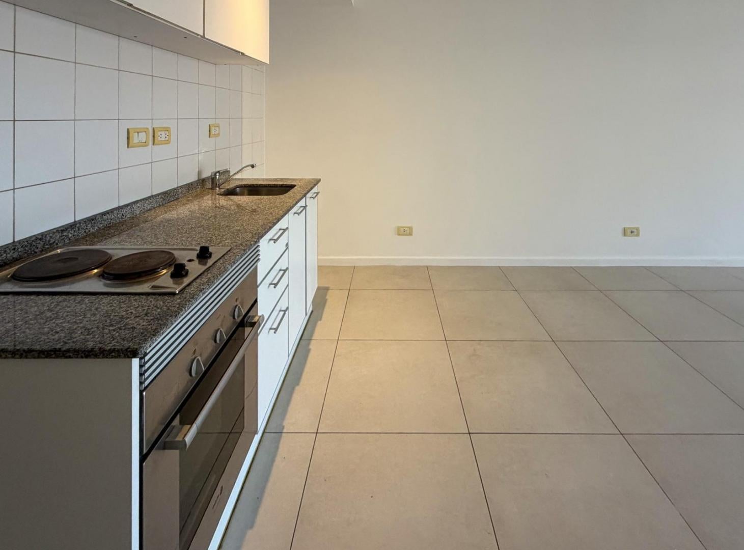 Foto de Impecable monoambiente con balcon aterrazado con parrilla. 40m2. Carlos, imagen 4