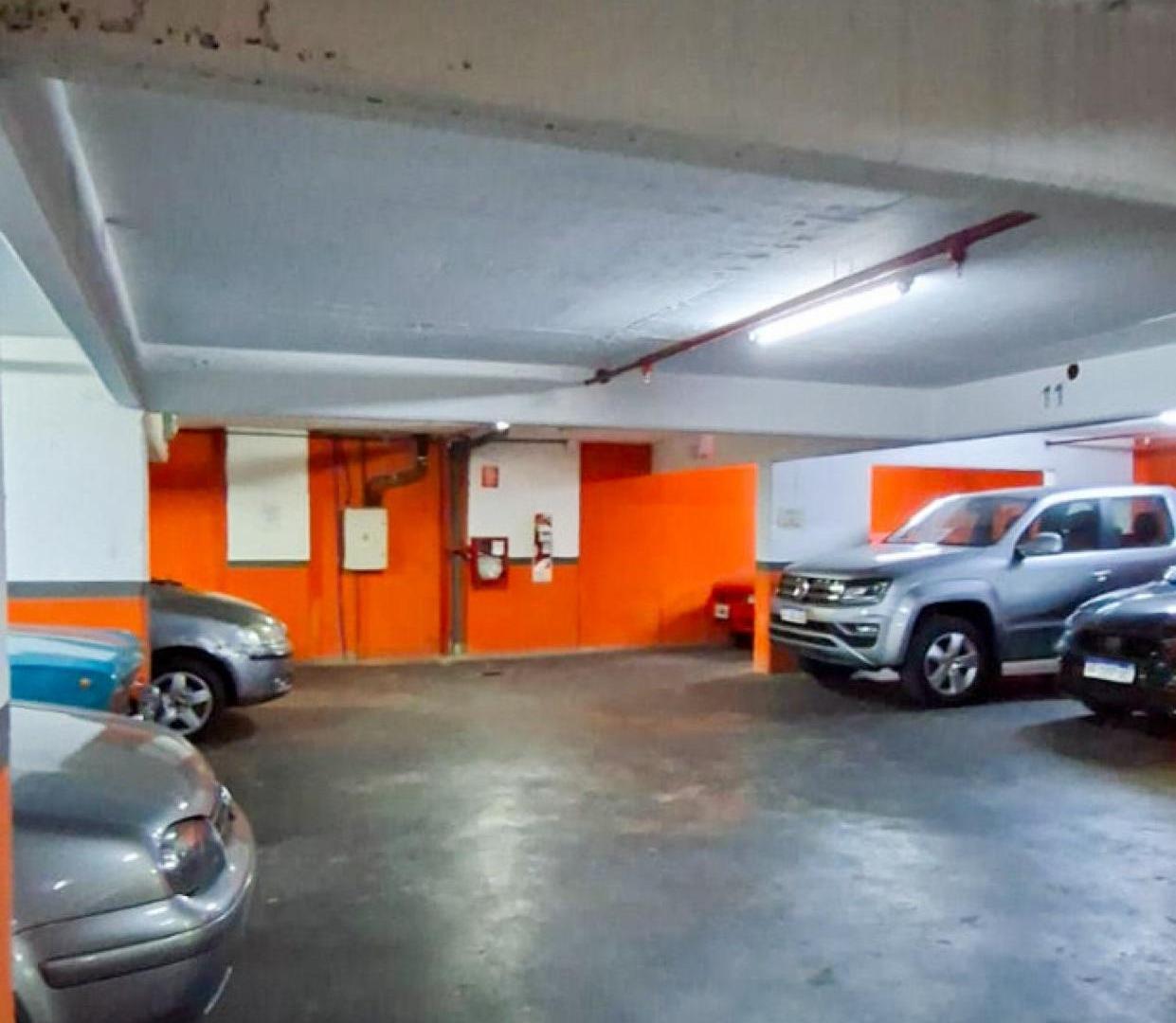 Foto de Cochera en venta en av. Independencia y Virrey Liniers. 15m2, imagen 3