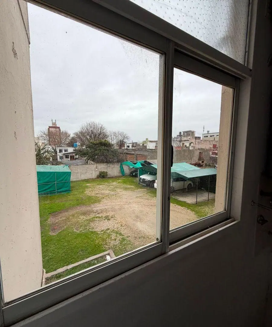 En Venta Departamento De 2 Ambientes con cochera 3