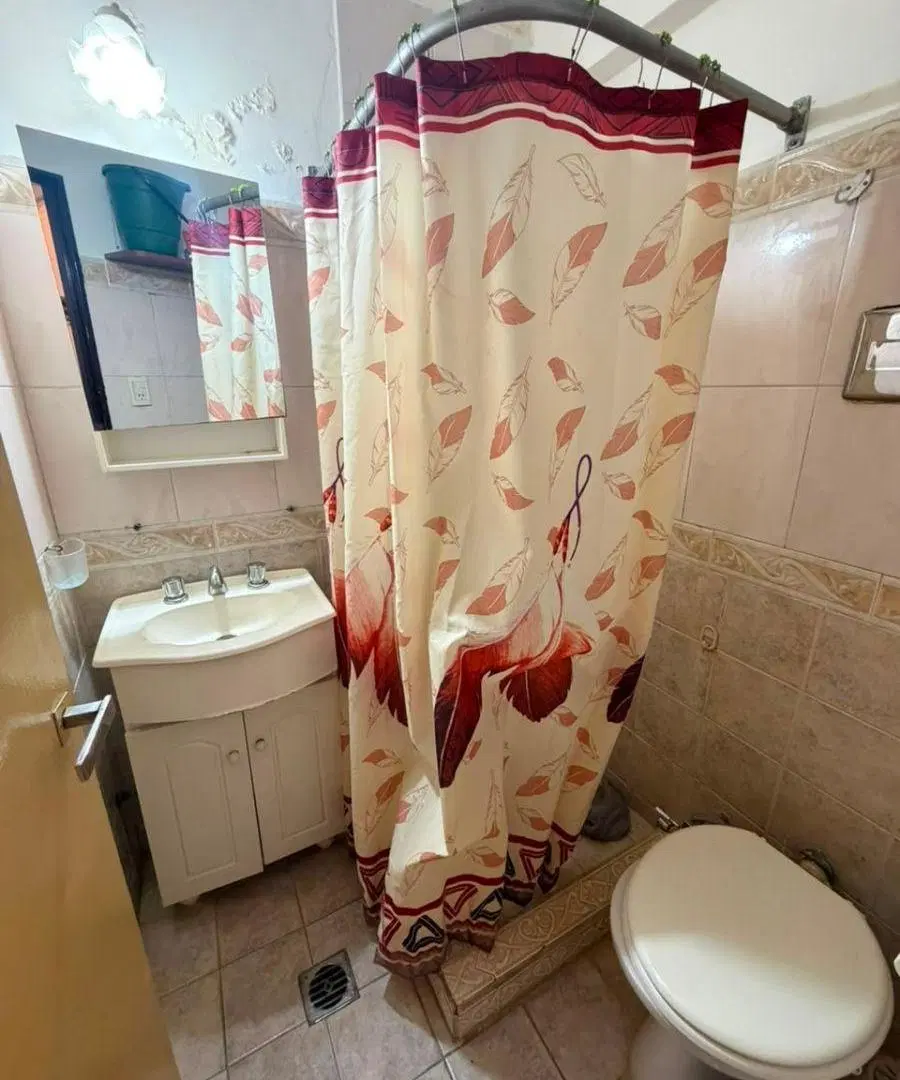 EN ALQUILER DEPARTAMENTO DE 1 AMBIENTE AL CONTRA FRENTE ABIERTO 5
