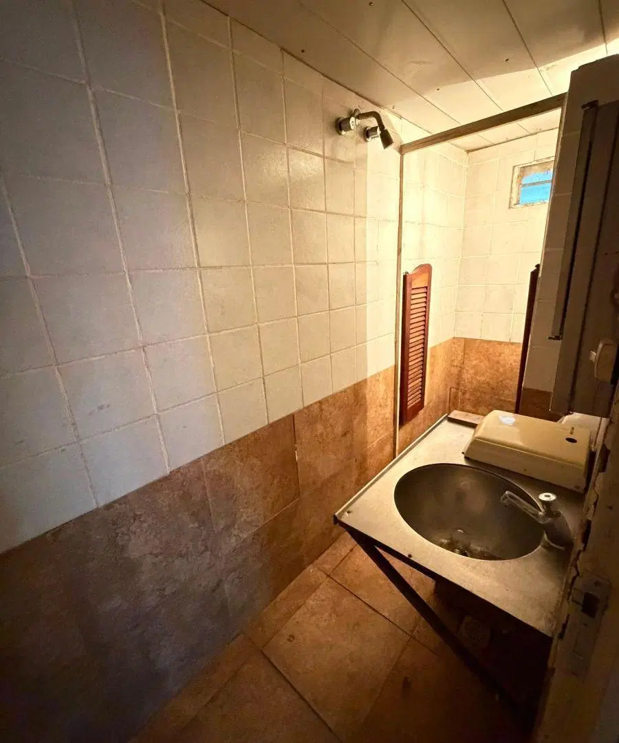 Local comercial en venta o alquiler | Los Pinares 5