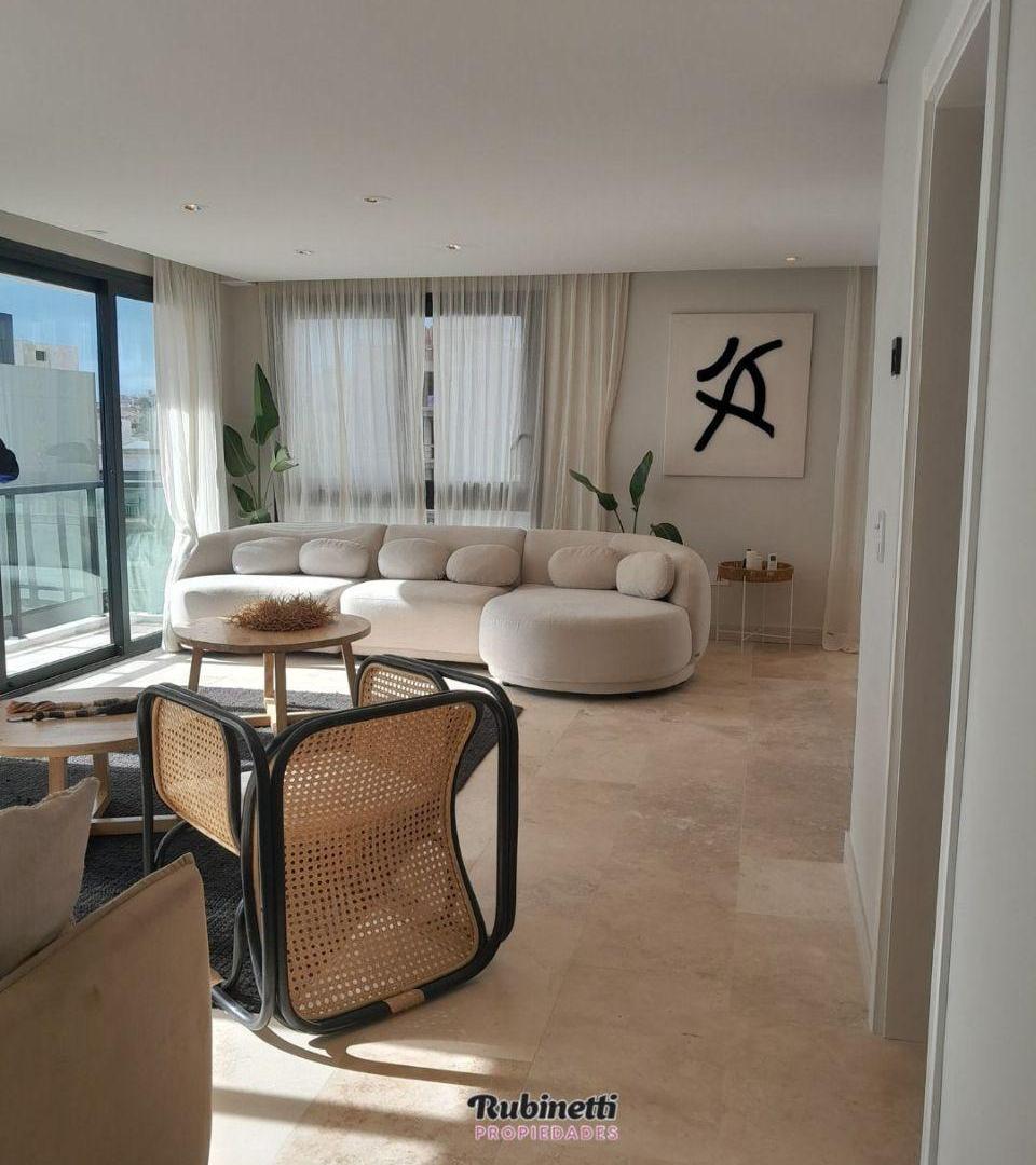 EN VENTA DEPARTAMENTO 2 AMBIENTES EN EDIFICIO LAUREL