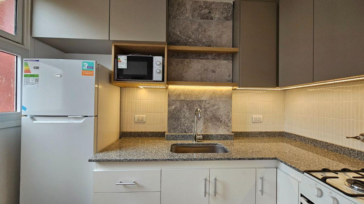 Foto de En Venta Departamento de 1 ambiente, totalmente equipado y con balcón, imagen 2
