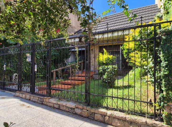 VENTA CASA LOTE PROPIO A REFACCIONAR EN BOEDO!! 1
