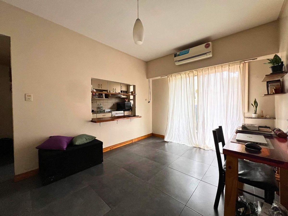 DEPARTAMENTO 2 AMBIENTES VENTA CABALLITO C/ BALCON