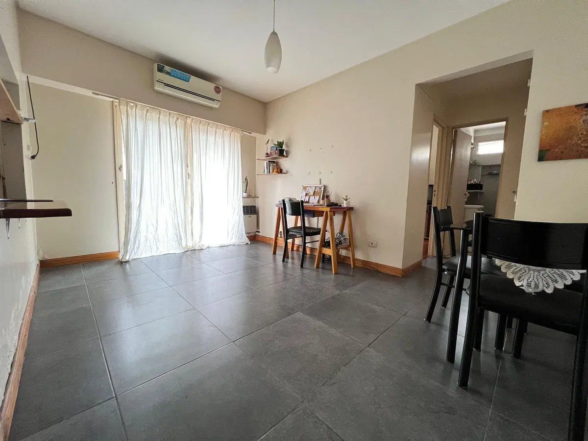 DEPARTAMENTO 2 AMBIENTES VENTA CABALLITO C/ BALCON 2