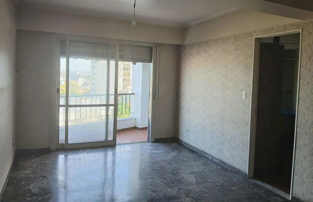VENTA GRAN DEPTO 4 AMB. C/DEP. Y BAULERA - POMPEYA 2
