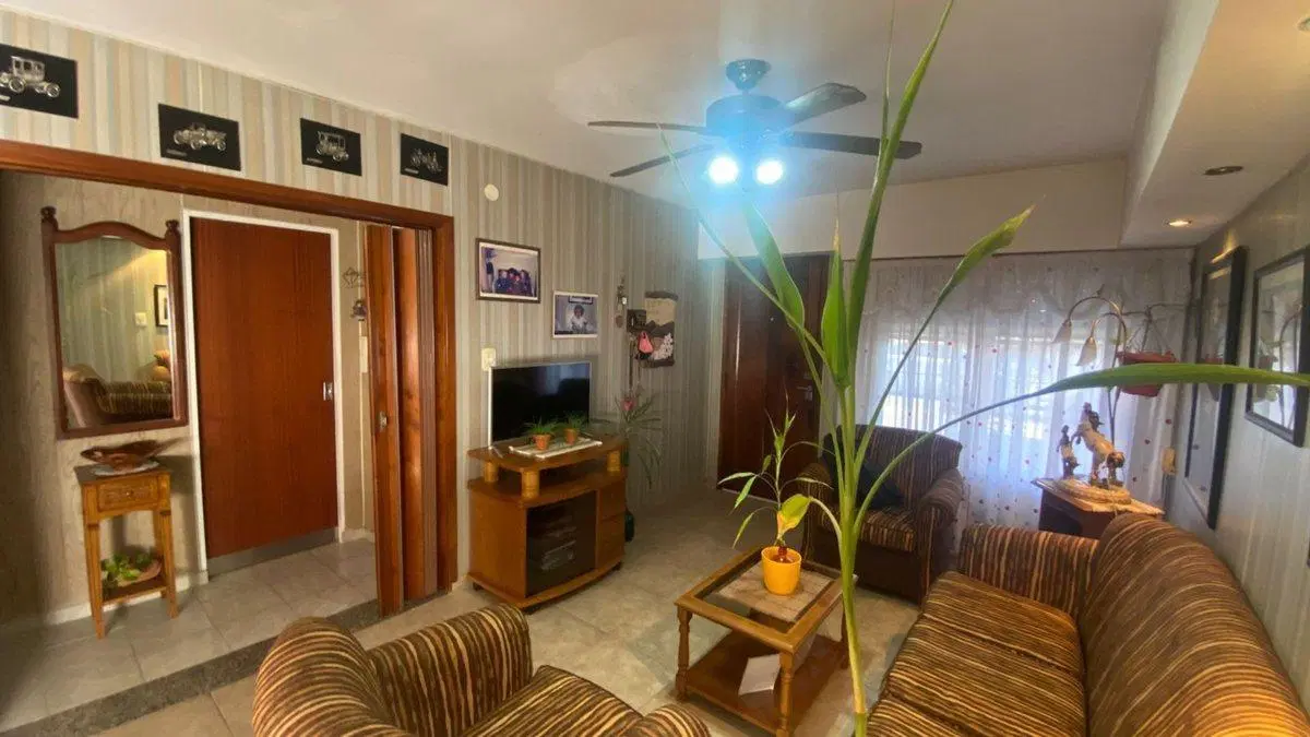 CASA 4 AMB VENTA EZPELETA + DEPTO,QUINCHO,PILETA 4