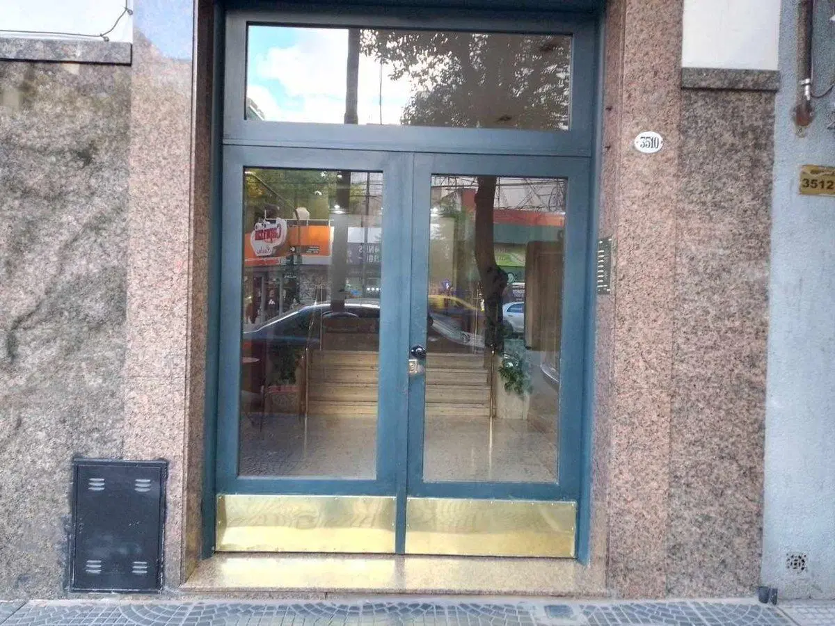 DEPTO 3/4 AMB VENTA ALMAGRO BALCON Y DEPENDENCIA 5