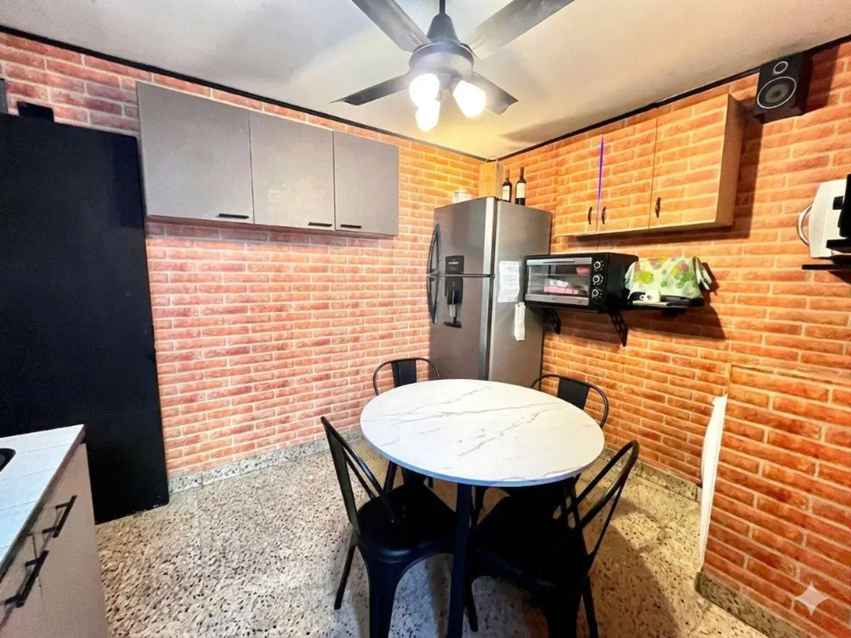 DEPTO 2 AMBIENTES EN VENTA BOEDO C/COCHERA 4