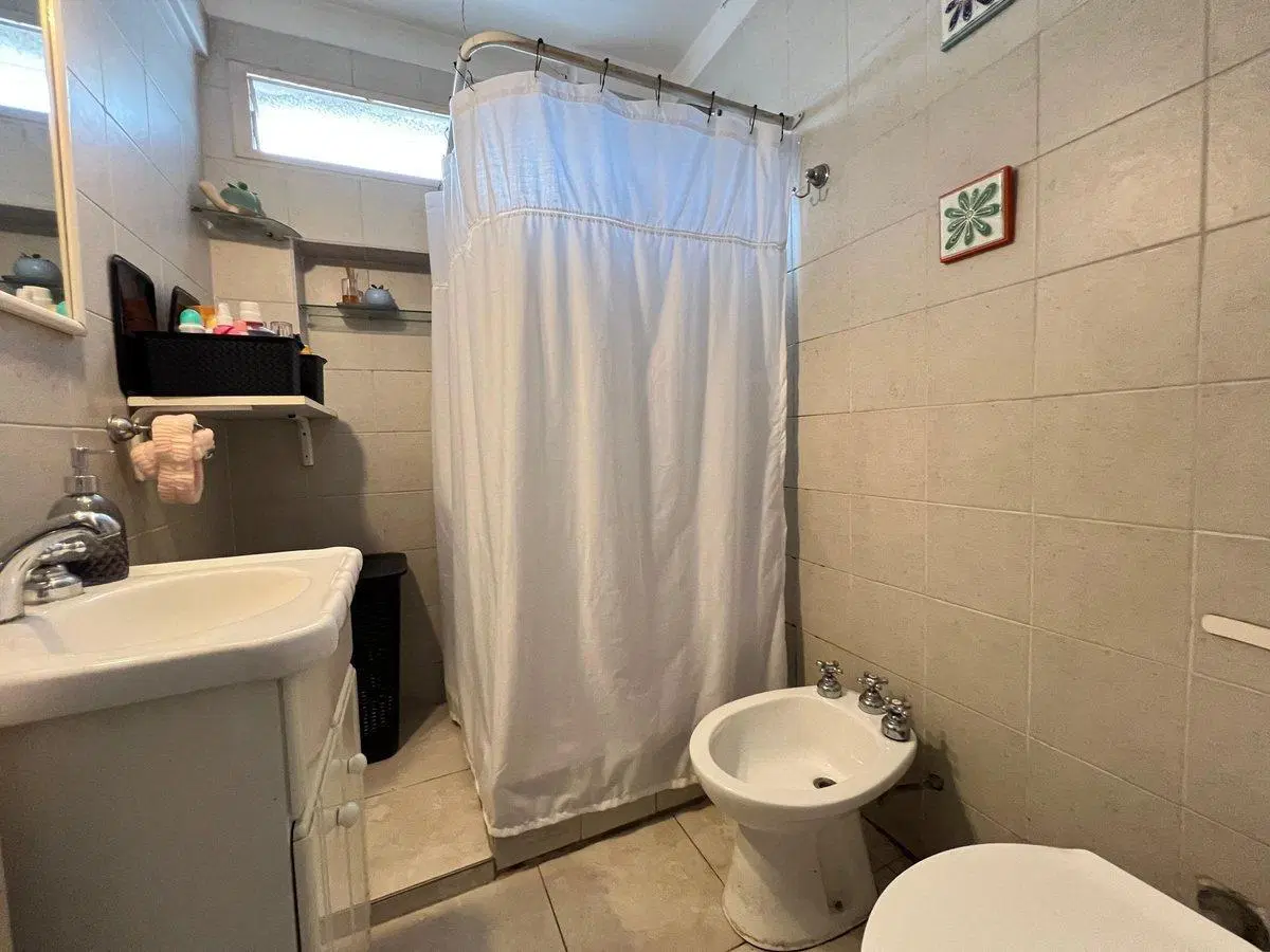 DEPARTAMENTO 2 AMBIENTES VENTA CABALLITO C/ BALCON 4