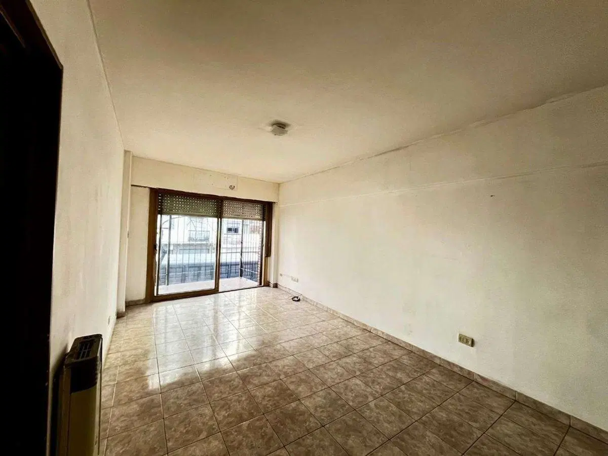 DEPTO 4 AMB EN VENTA BOEDO COCHERA EXC UBICACIÓN 2