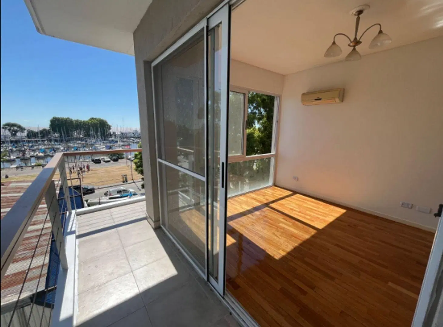 VENTA DEPTO 3 AMB OLIVOS COCHERA, FRENTE AL PUERTO 3