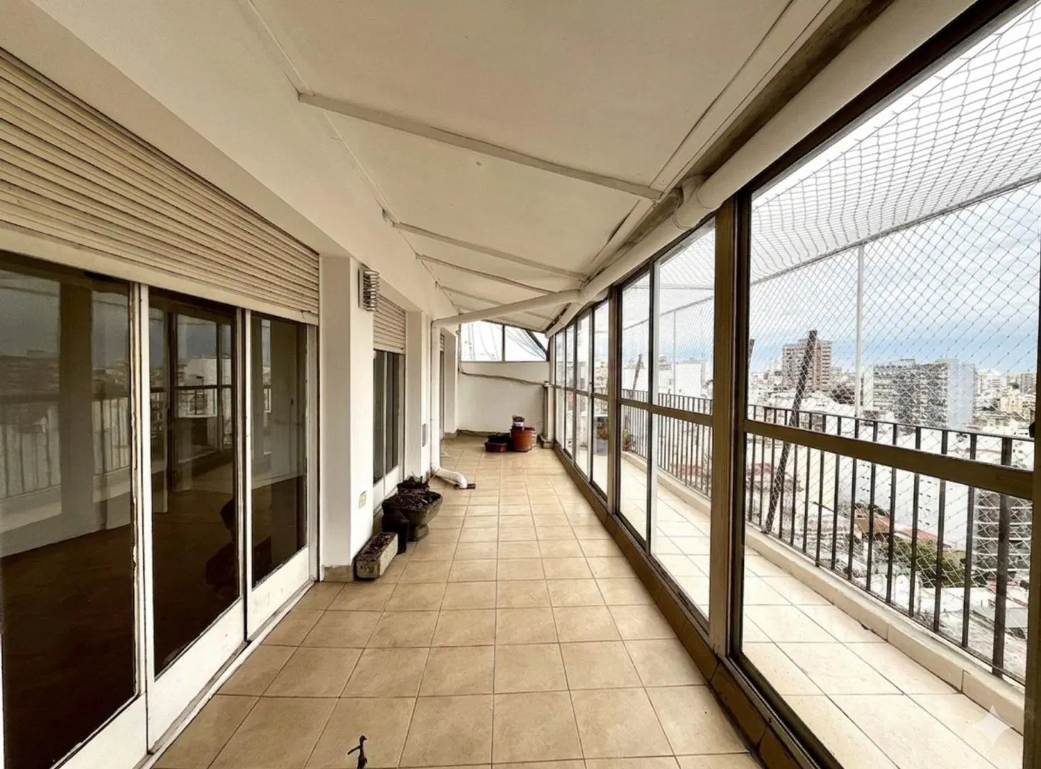 DPTO 3 AMB EN VENTA ALMAGRO CON BALCON ATERRAZADO 2