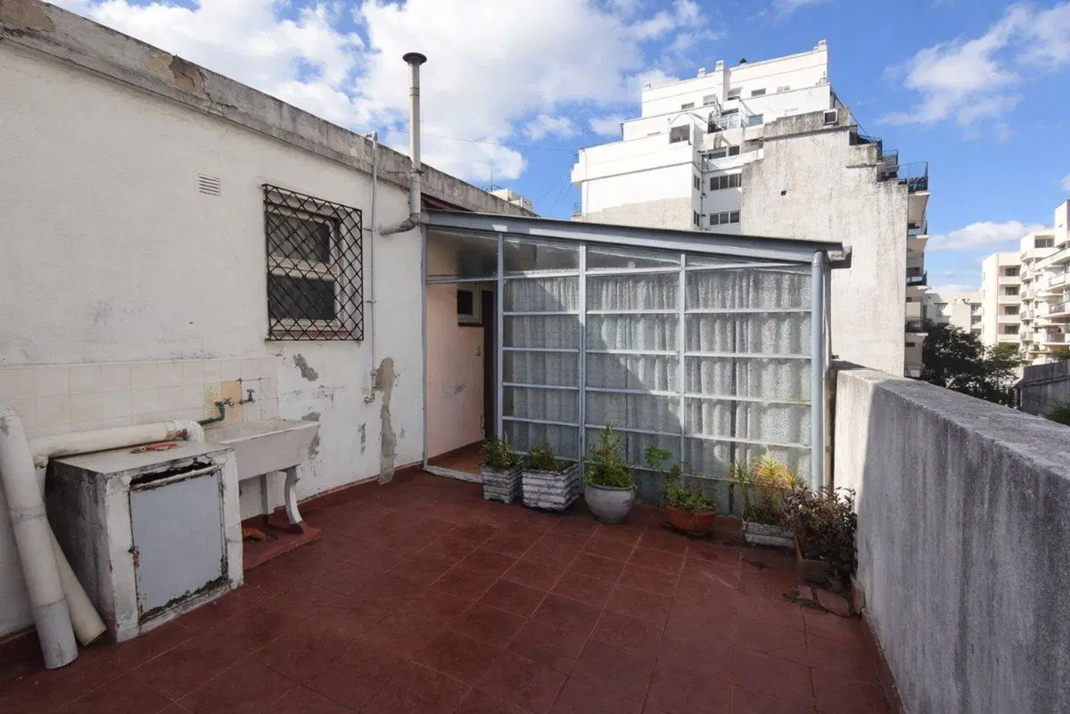 DEPTO 3 AMB. VENTA ALMAGRO C/ TERRAZA 2