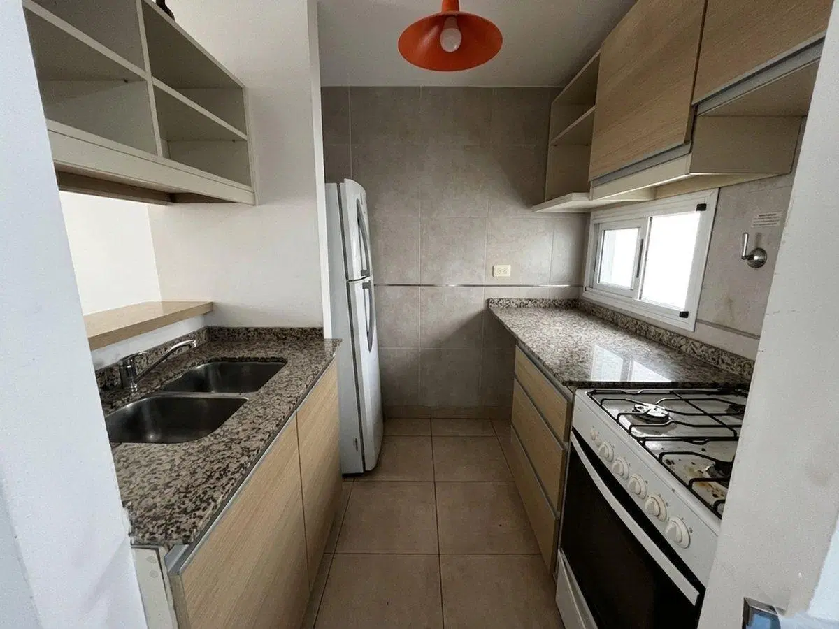 DEPTO MONOAMBIENTE VENTA ALMAGRO ADAPTABLE A 2 AMB 3