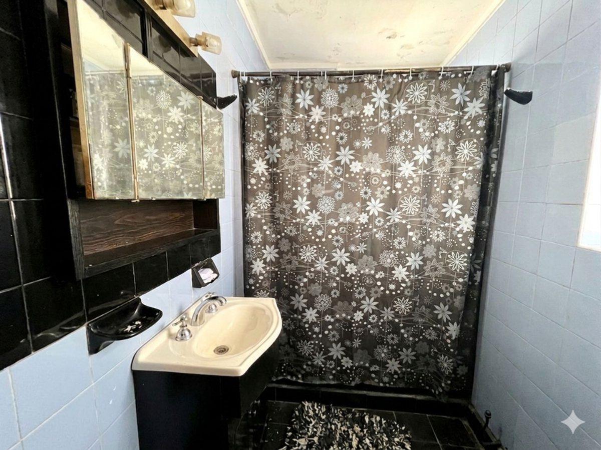 Foto de DEPTO 2 AMBIENTES EN VENTA BOEDO C/COCHERA, imagen 3