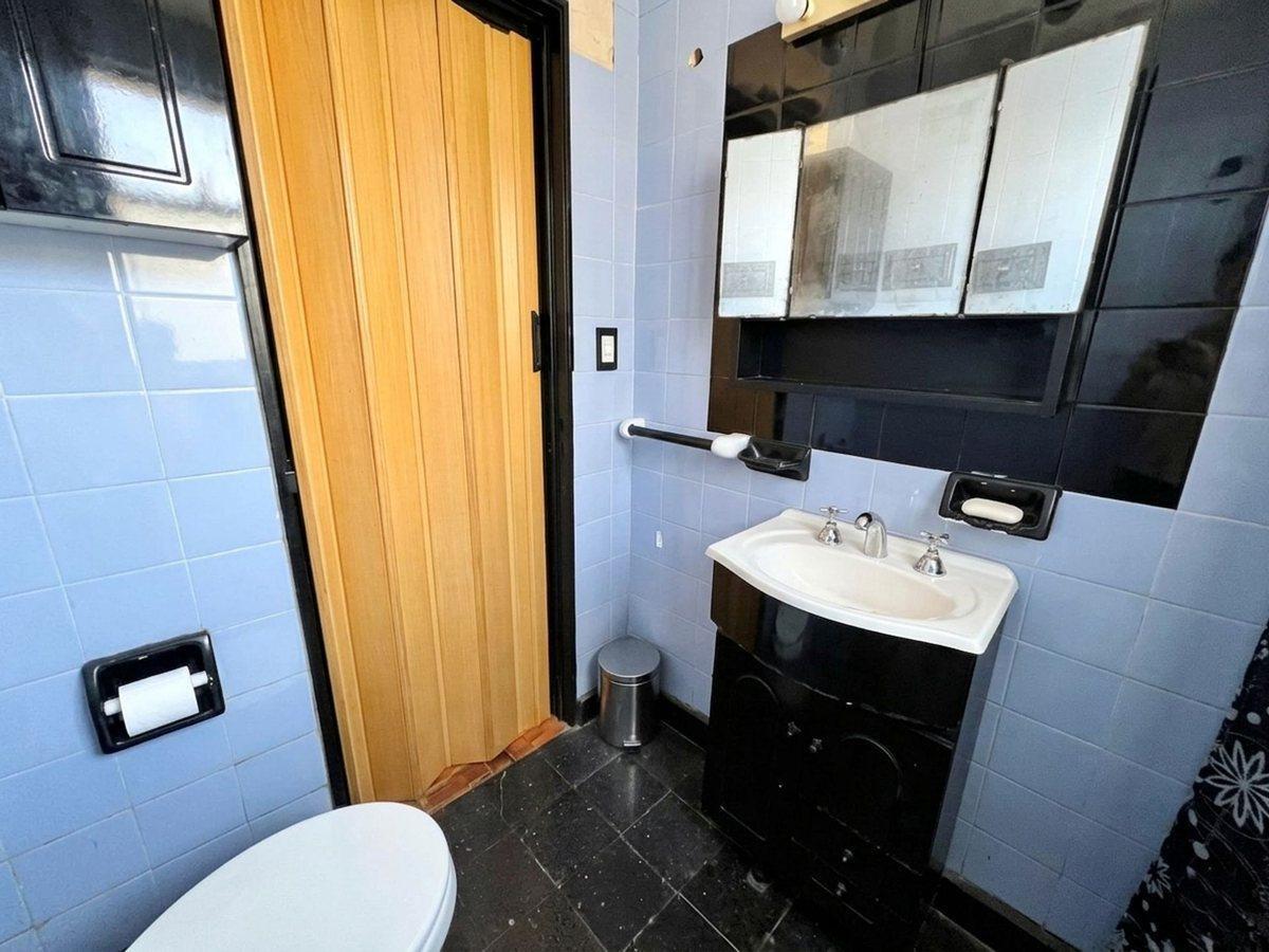 Foto de DEPTO 2 AMBIENTES EN VENTA BOEDO C/COCHERA, imagen 2