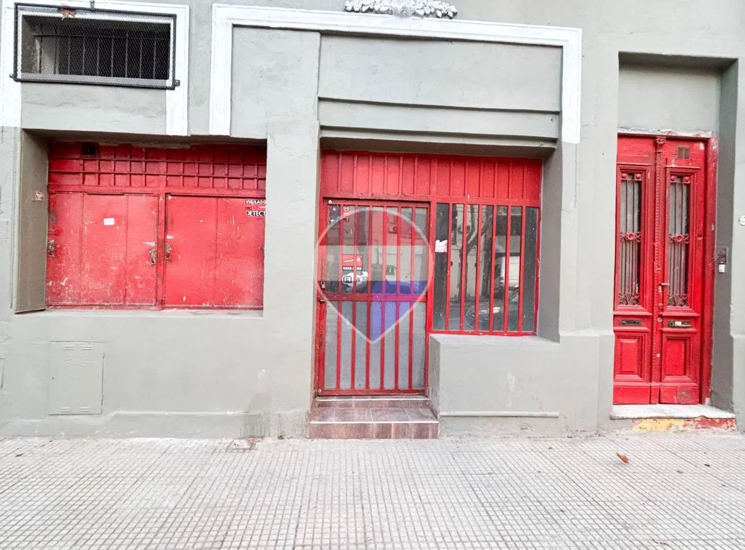 LOCAL 1 PLATA ALQUILER COMERCIAL ALMAGRO 2 Baños 3