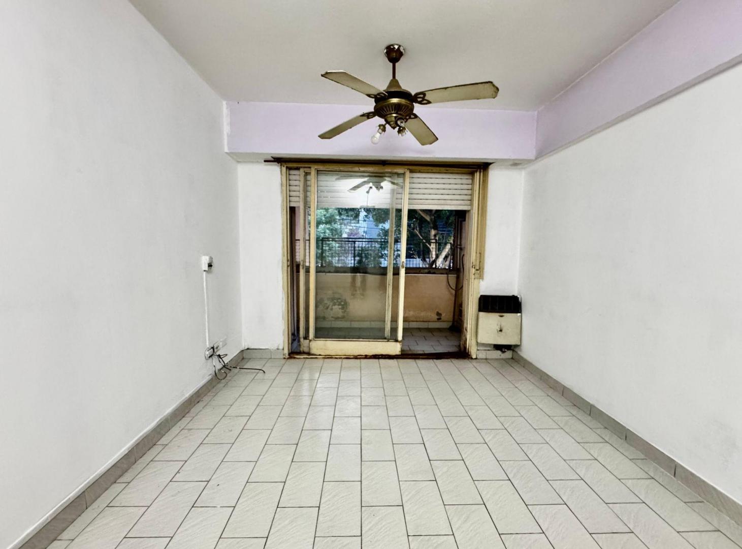 Foto de DEPTO 2 AMB EN VENTA BALVANERA PATIO Y BALCON, imagen 4
