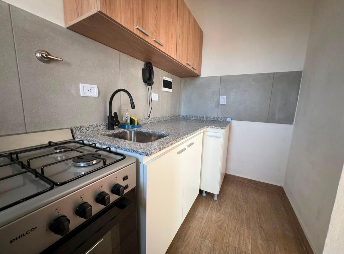 Foto de DEPARTAMENTO 3 AMBIENTES VENTA BOEDO CON BALCON, imagen 2