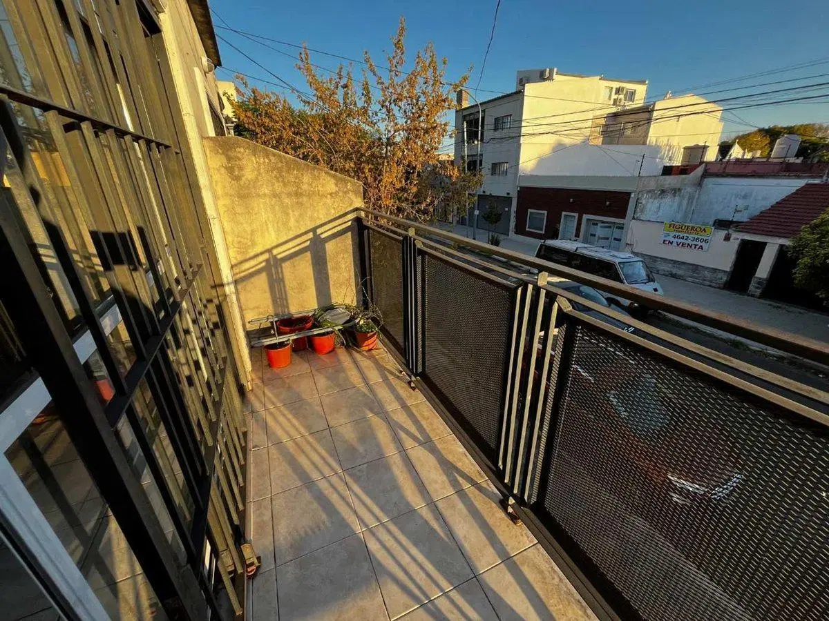 DPTO MONOAMBIENTE EN VENTA MATADEROS C/BALCÓN 8