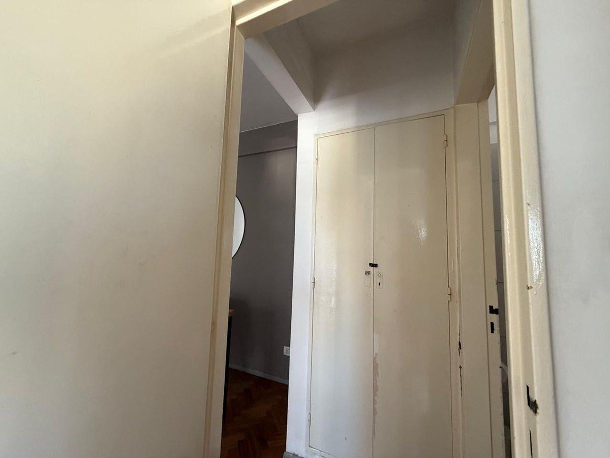 Foto de DEPARTAMENTO 2 AMB VENTA ALMAGRO OPORTUNIDAD, imagen 2