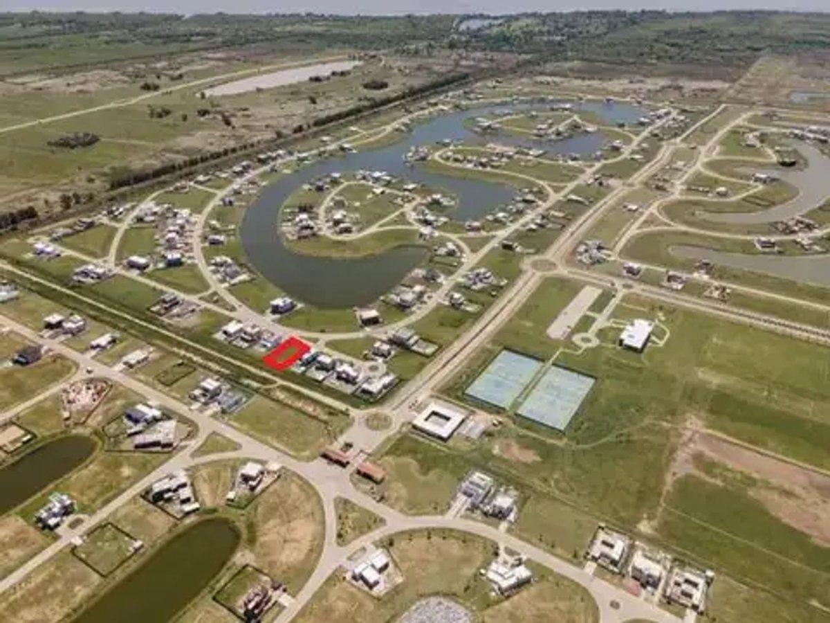 Foto de LOTE 818 M2 VENTA BARRIO PRIVADO VILLALOBOS HUDSON, imagen 5