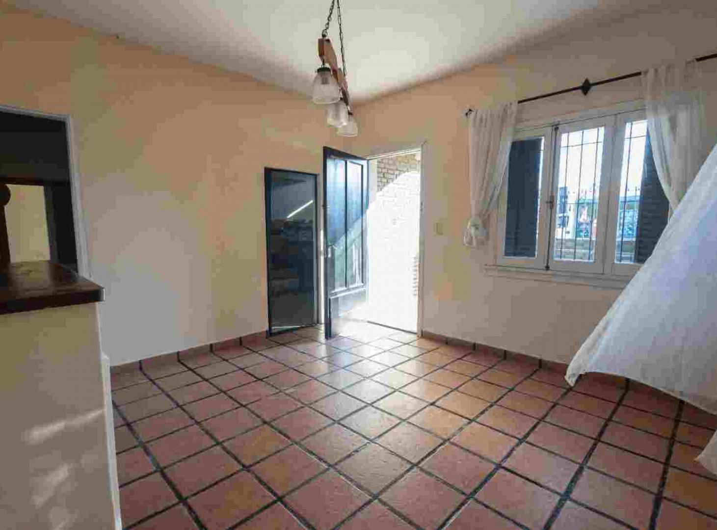 Foto de CASA 4 AMB VENTA JARDÍN Y PARRILLA, imagen 4