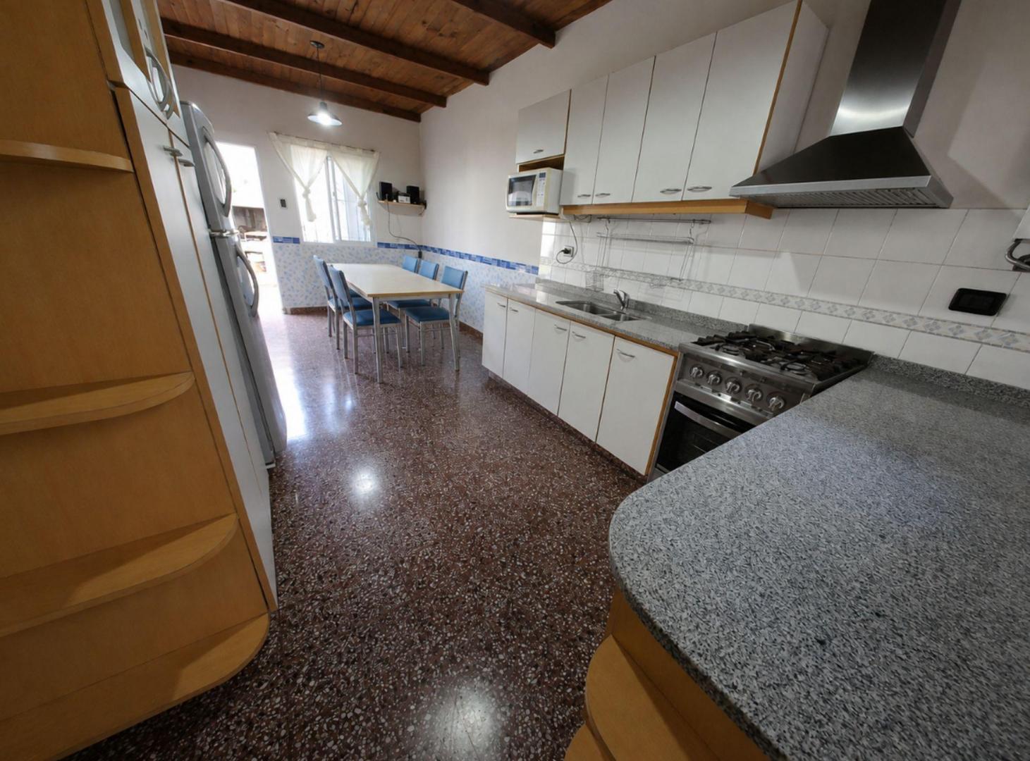 Foto de CASA 4 AMB VENTA JARDÍN Y PARRILLA, imagen 3
