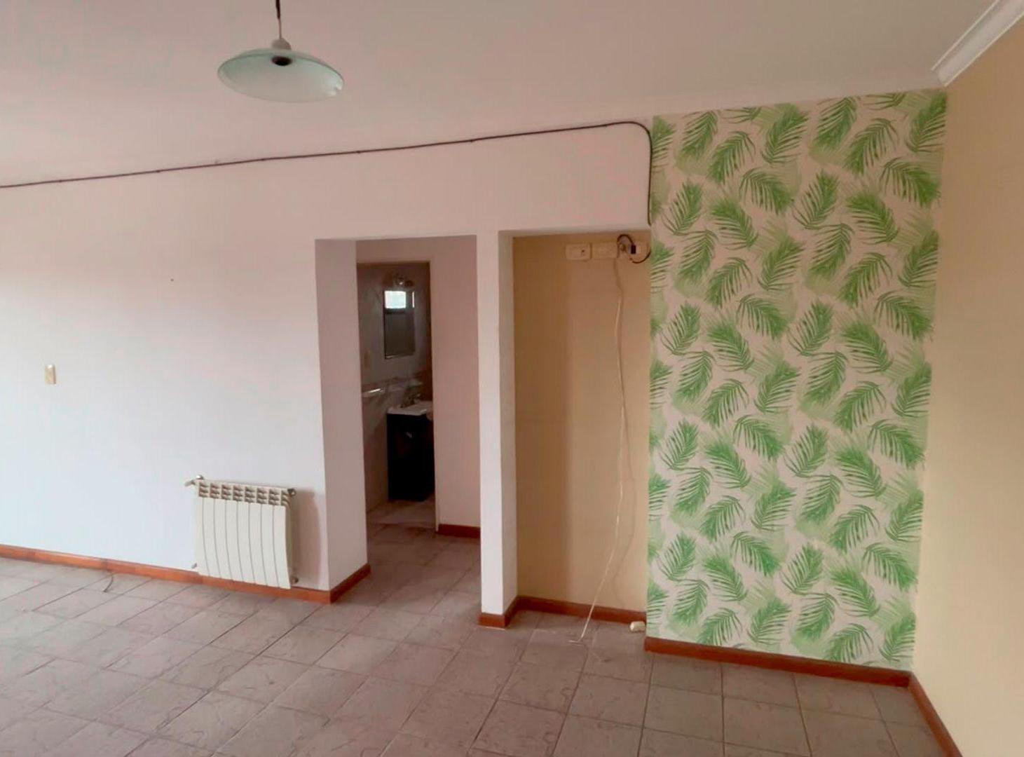 Foto de DEPTO 3 AMB VENTA BERAZATEGUI CENTRO 3 BALCONES, imagen 2