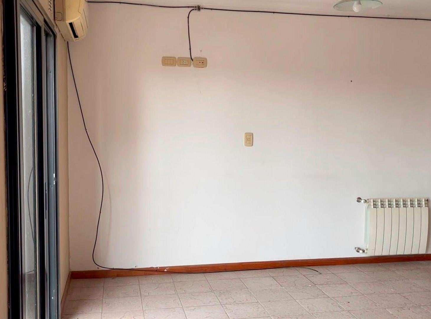 Foto de DEPTO 3 AMB VENTA BERAZATEGUI CENTRO 3 BALCONES, imagen 3