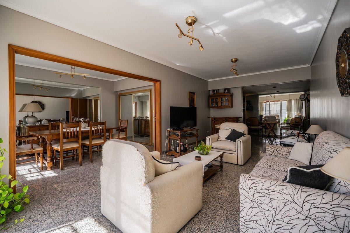 Foto de DEPTO 5 AMBIENTES EN VENTA EN PALERMO CON COCHERA, imagen 2