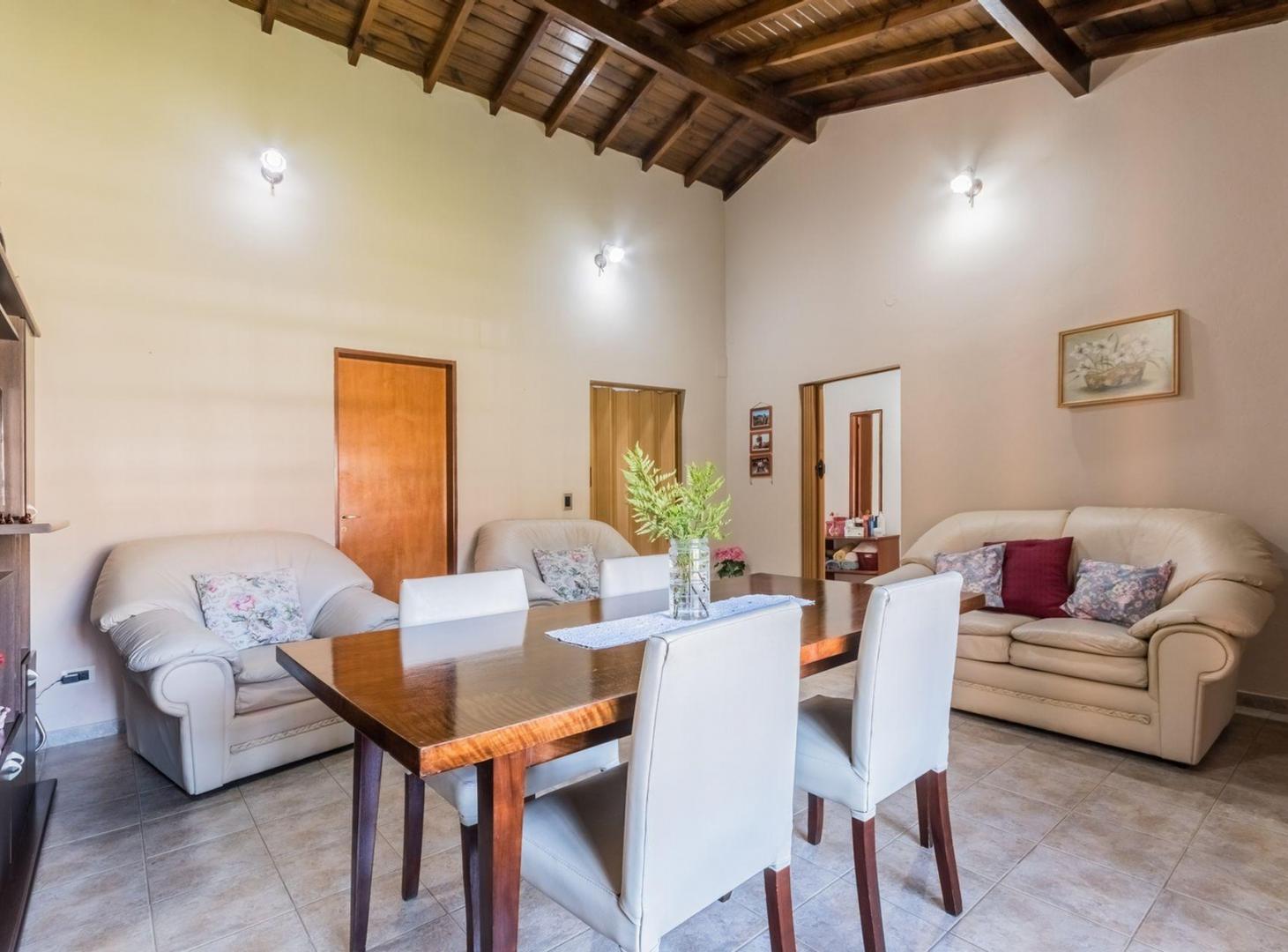 Foto de VENTA CHALET 4 AMB EN ITUZAINGO CON JARDIN, imagen 5