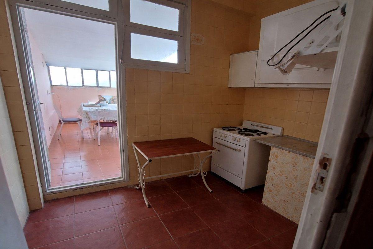 Foto de DEPTO 2 AMB. y MEDIO VENTA ALMAGRO C/ TERRAZA, imagen 4