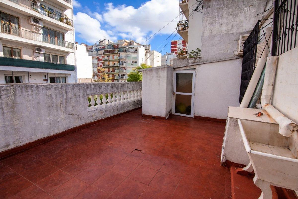 Foto de DEPTO 2 AMB. y MEDIO VENTA ALMAGRO C/ TERRAZA, imagen 5