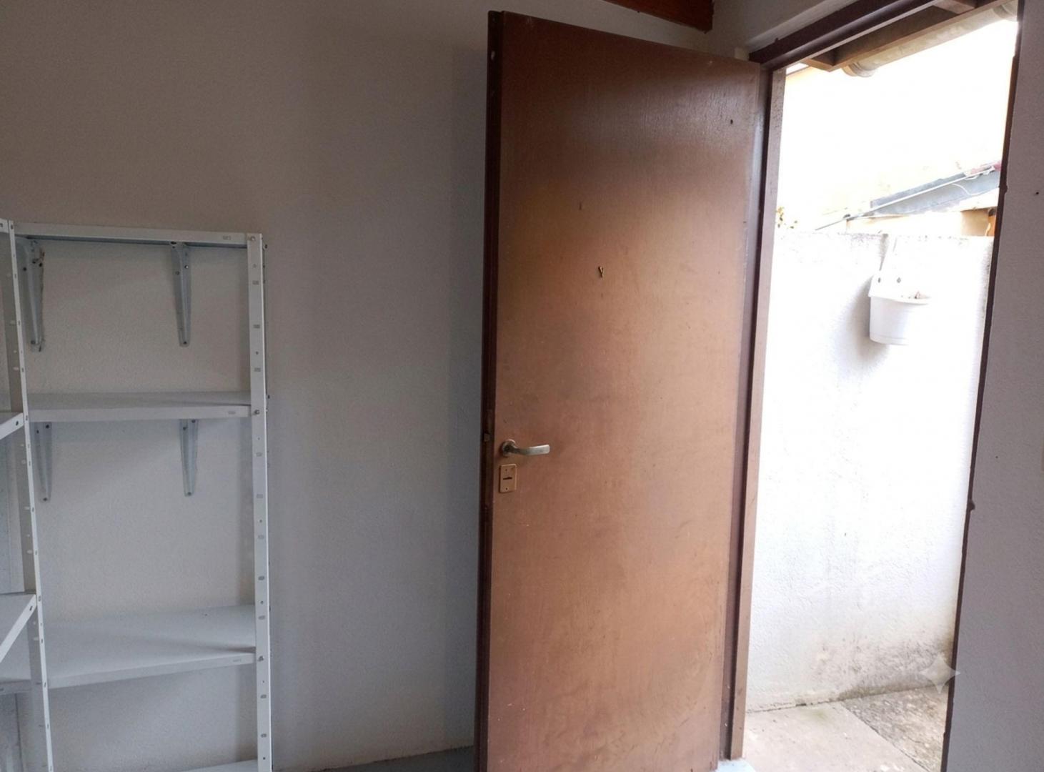 Foto de DUPLEX 4 AMB VENTA OLIVOS PATIO INTERNO COCHERA, imagen 4