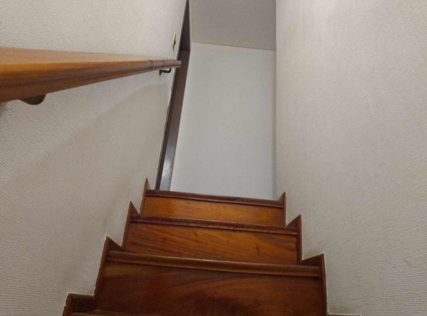 Foto de DUPLEX 4 AMB VENTA OLIVOS PATIO INTERNO COCHERA, imagen 5